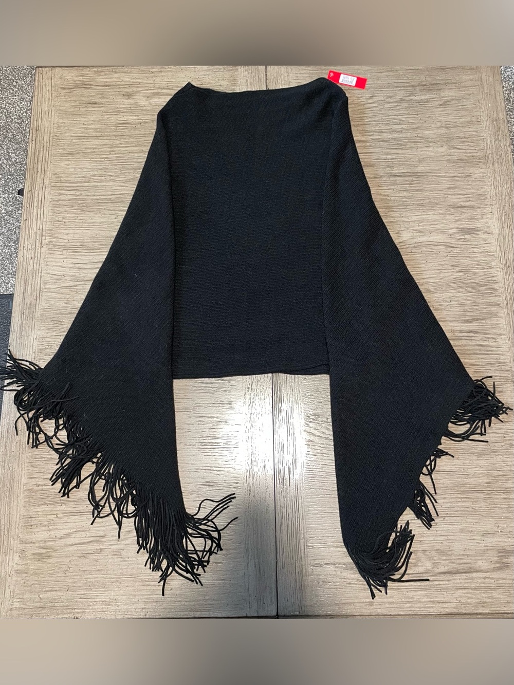 Kelly & Katie women’s knit poncho with fringe, black. NWT